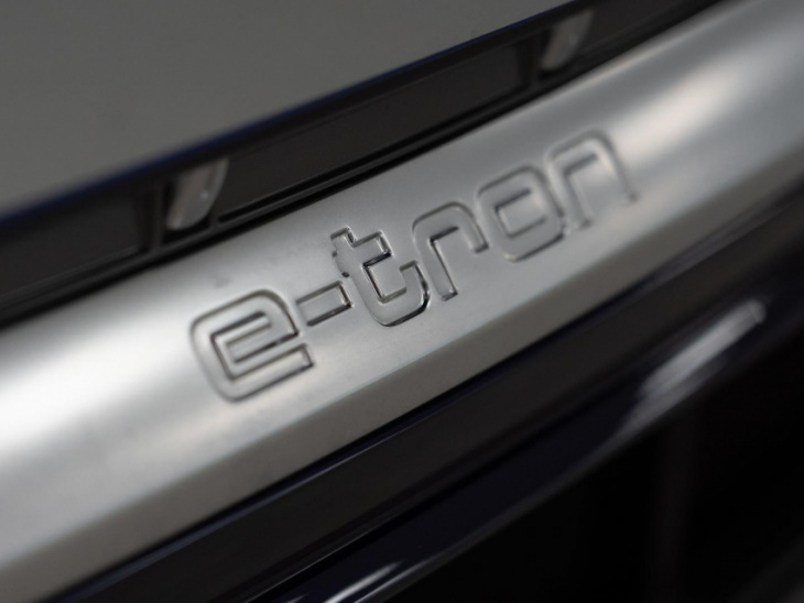 is the audi e-tron an electric car?