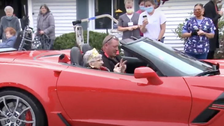 100-year-old gets birthday wish granted by taking a ride in a c7 corvette convertible