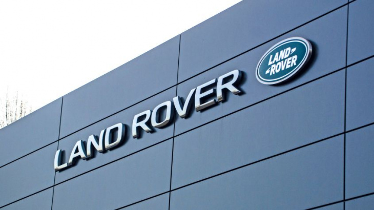 land rover buyers refused delivery unless they agree to sell on clause