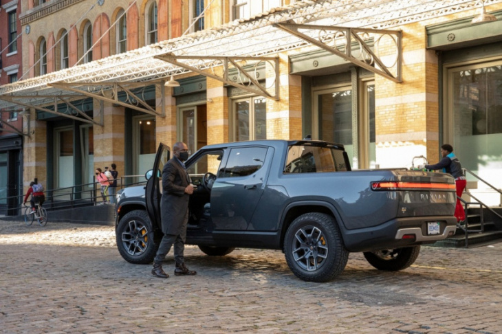 amazon, report: gmc cribs rivian electric truck image for instagram post about new sierra ev