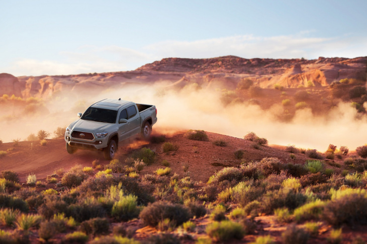 the best used toyota tacoma years to buy over $25,000