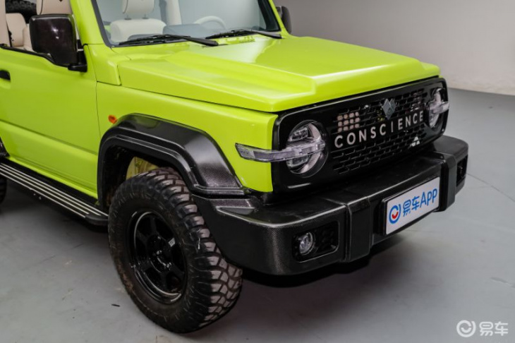 this topless suv is not from the chinese brand tank, but a heavily modified suzuki jimny by a chinese media