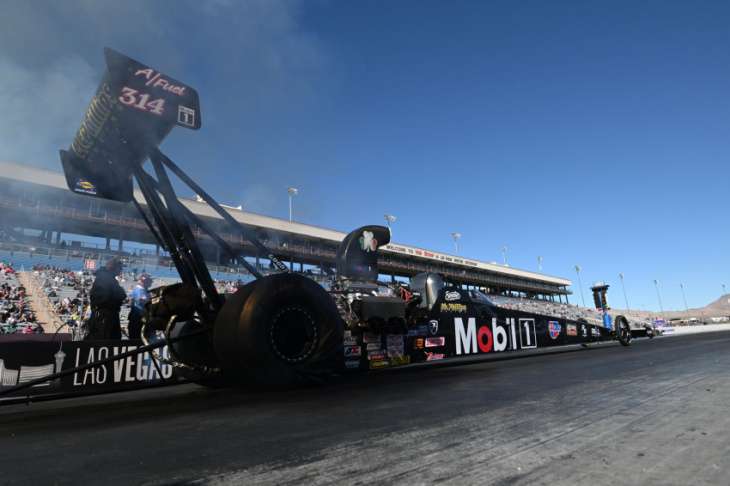 tony stewart comes up 0.0002 second short in nhra top alcohol dragster debut