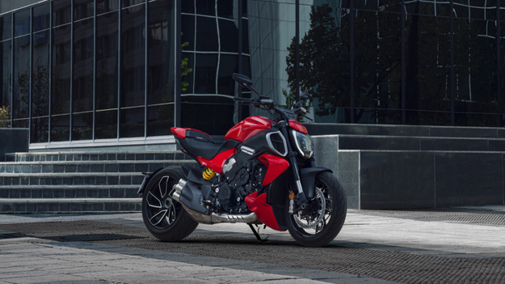 all-new ducati diavel v4 unleashed with more power, less weight, longer service interval
