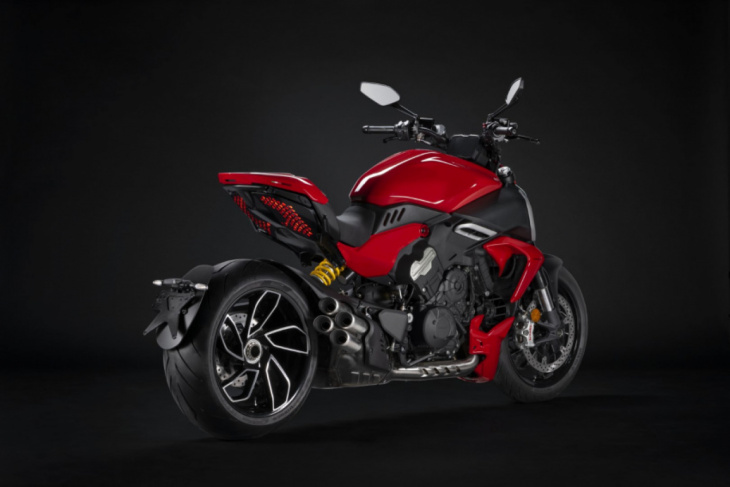 all-new ducati diavel v4 unleashed with more power, less weight, longer service interval