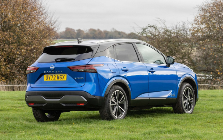 nissan qashqai e-power review: the electric family suv that you fill with petrol