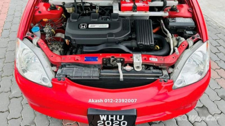 this iconic 1g honda insight once belonged to tun dr. mahathir, for sale at rm 38.8k