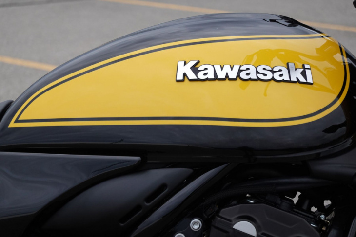 motorcycle review: 2022 kawasaki z900rs se