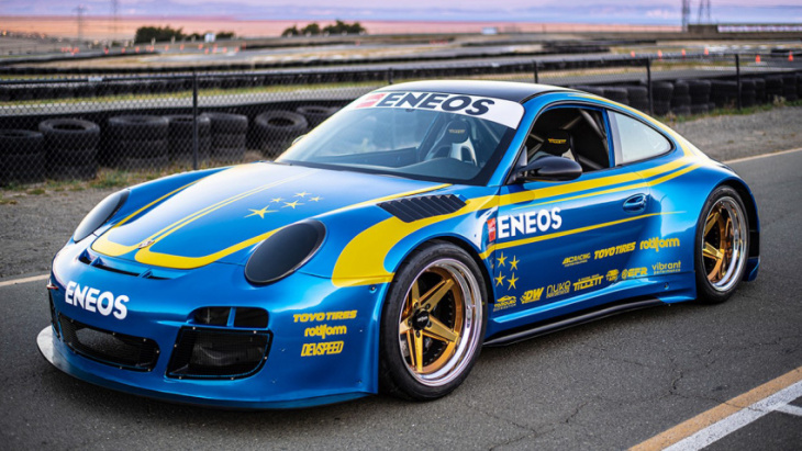 woah, this is a porsche 911 gt3 with a 550bhp subaru boxer engine