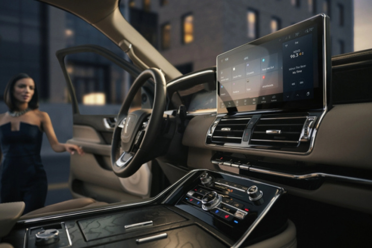 android, how much is a fully loaded 2023 lincoln navigator?