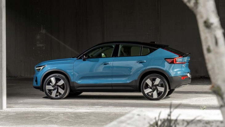 volvo australia puts petrol and diesel on ice, will offer full electric car line-up by 2026