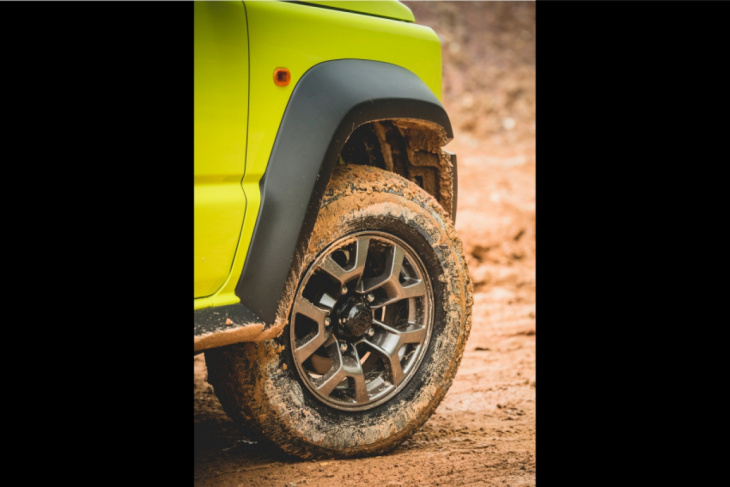 rolls-royce cullinan & suzuki jimny sierra allgrip first drive review : mud pack