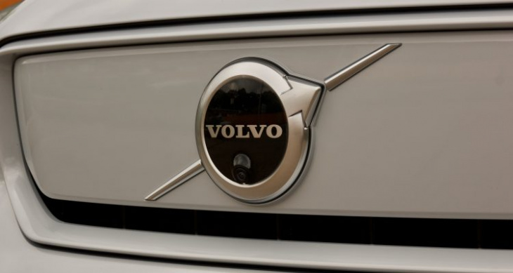 volvo cars australia to go fully-electric from 2026