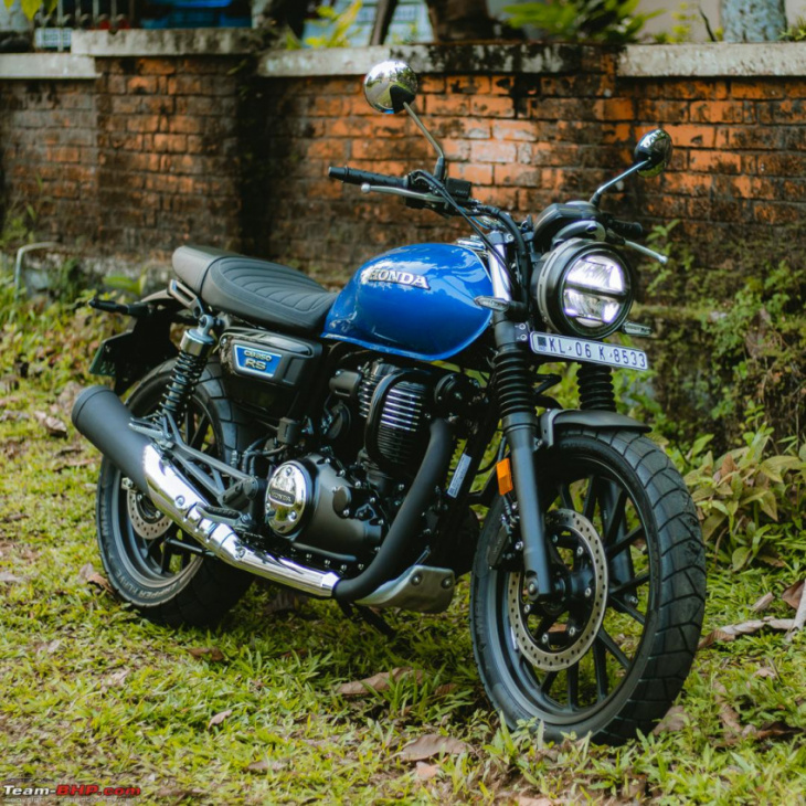 brought home an athletic blue honda cb350 rs: 6 pros & 5 cons