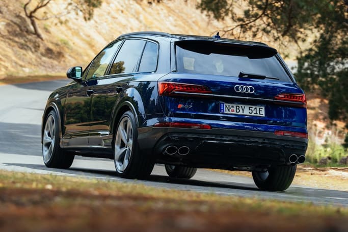 android, audi sq7 2023 review