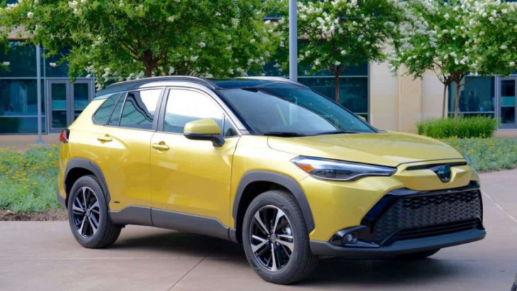is the 2023 toyota corolla cross really a game changer?