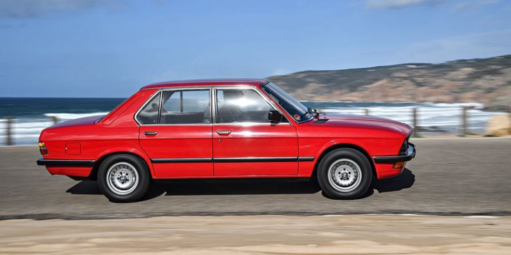 27 cool classic cars that are perfect for a collector on a budget