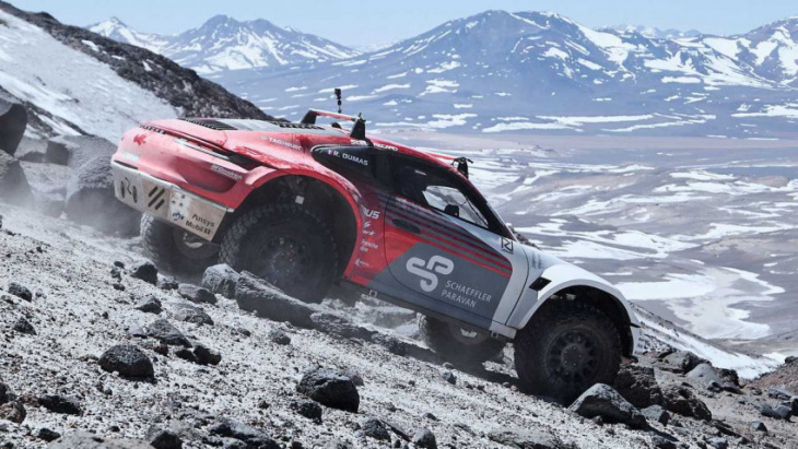 porsche 911 prototypes with portal axles climbed the world's tallest volcano