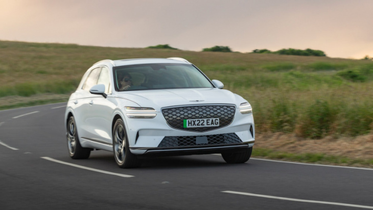 genesis electrified gv70 (2023) review: battery is best