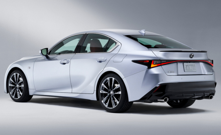 android, facelifted lexus is 300h in south africa – pricing and specifications