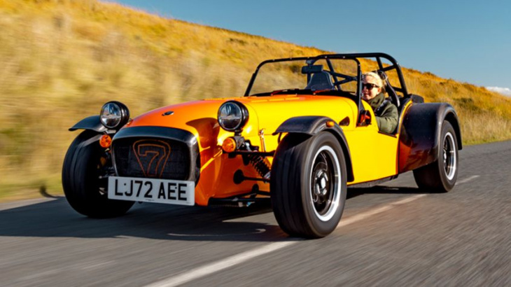 caterham seven 340 revealed in s and r form