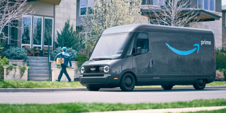 amazon, amazon meeting holiday demand with fleet of over 1,000 rivian electric vehicle delivery vans