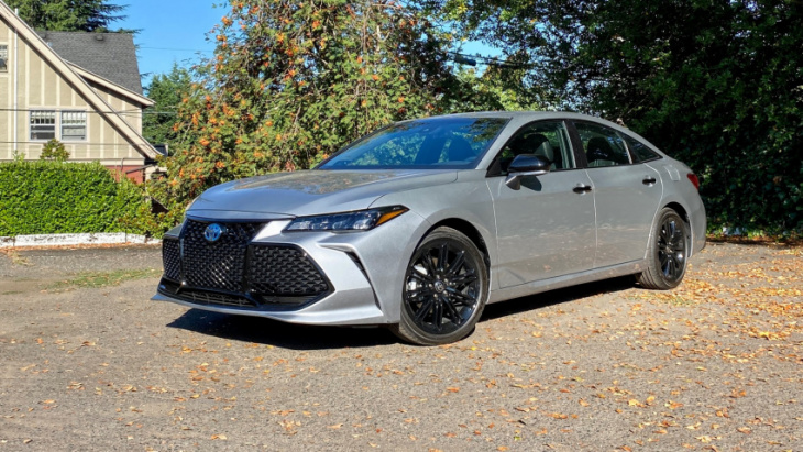 amazon, android, test drive: 2022 toyota avalon hybrid exits in 43-mpg goodness