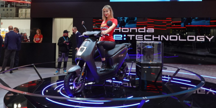 honda em1 unveiled as company’s first electric moped in europe