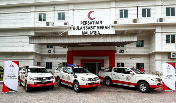 red crescent gifted three mitsubishi tritons