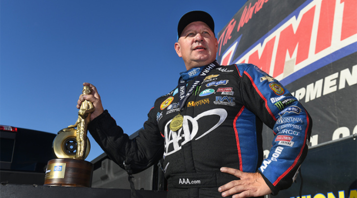 funny car title battle comes down to pomona