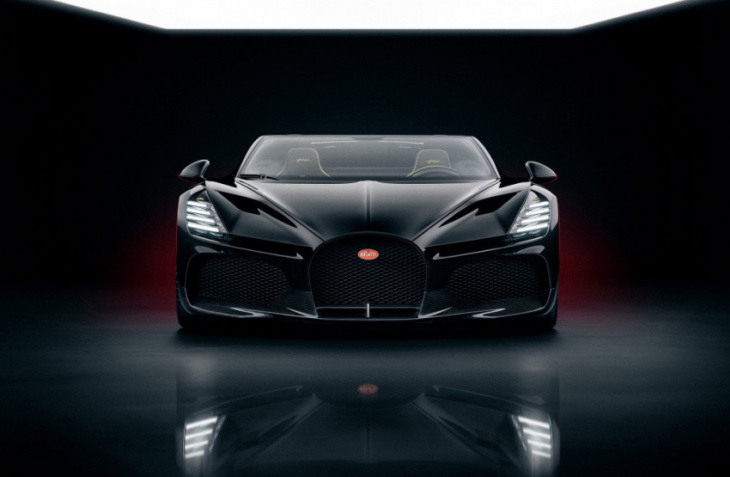 bugatti targets top speed of over 261 mph for mistral roadster