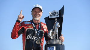 capps & smith clinch titles in pomona