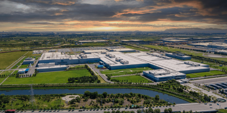 bmw brilliance expands battery factory in china
