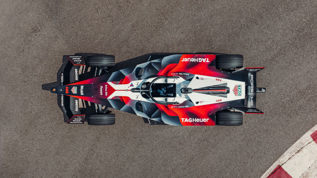 porsche unveils new formula e racer with awd and 600kw charging speeds