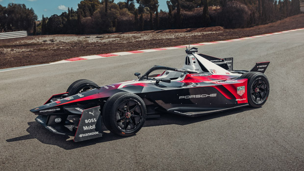 porsche unveils new formula e racer with awd and 600kw charging speeds