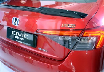 honda civic hybrid with 2.0-litre engine launched at rm167k