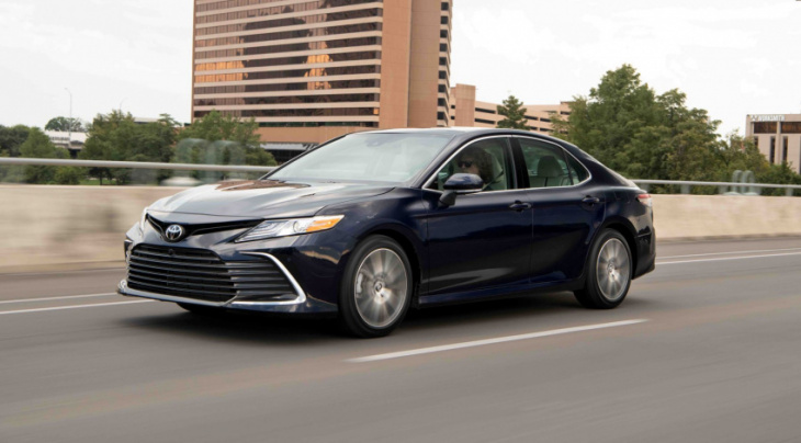 3 things owners don’t like about the 2022 toyota camry according to j.d. power