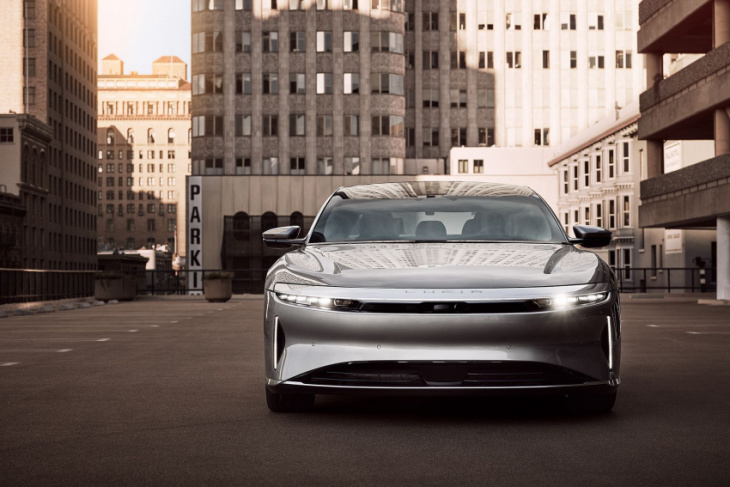 2023 lucid air pure is a more affordable, 660-km-range luxury ev