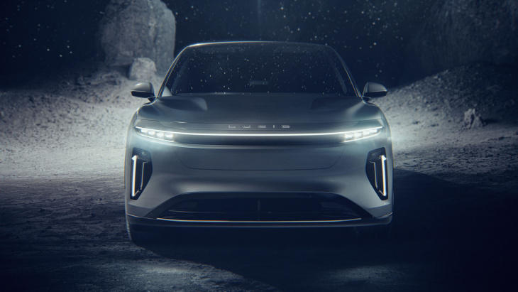 here’s your first look at the lucid gravity, a model x-rivalling performance suv