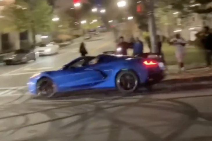c8 corvette driver attempts to do donuts, smashes into curb instead