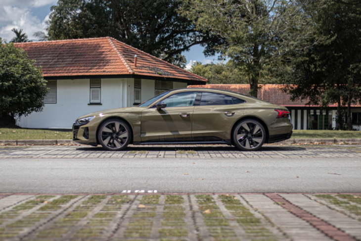 mreview: 2022 audi e-tron gt - a fast, fastback for the new ages