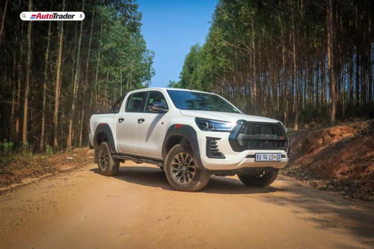 toyota hilux 2.8 gd-6 4x4 gr-s (2022) first drive review