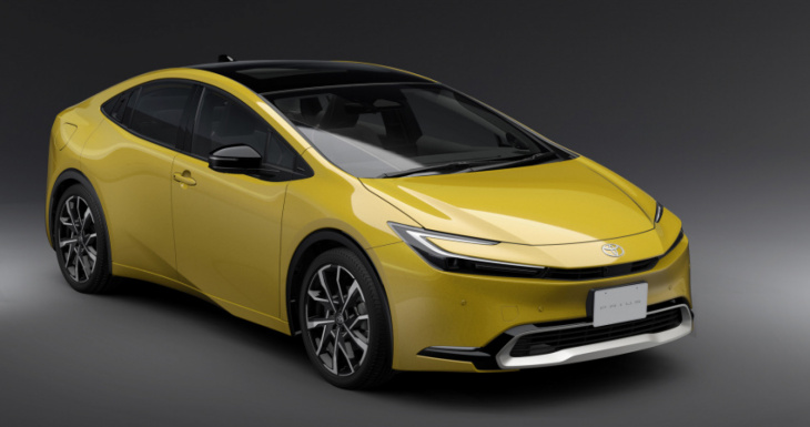 all-new 2023 toyota prius arrives with sleek design, tnga platform and 223 ps