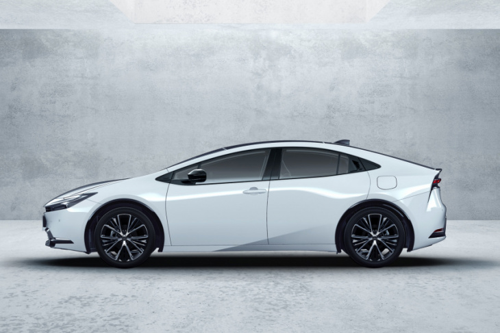 the 5th generation toyota prius is actually cool