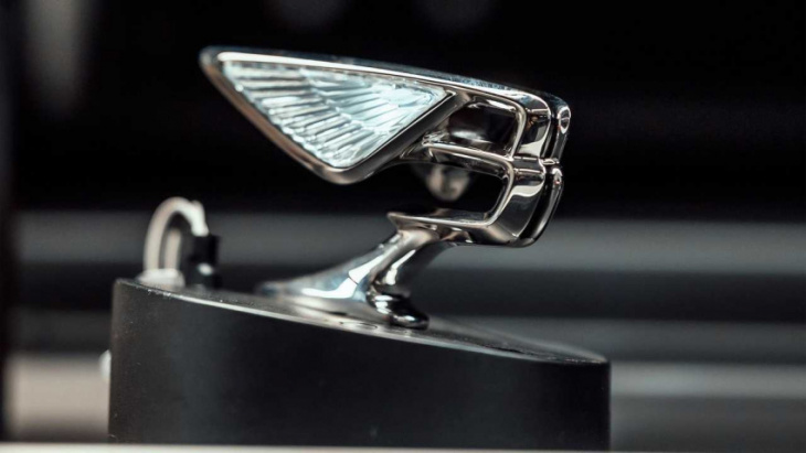 bentleys says 97 percent of flying spur buyers go for flying b