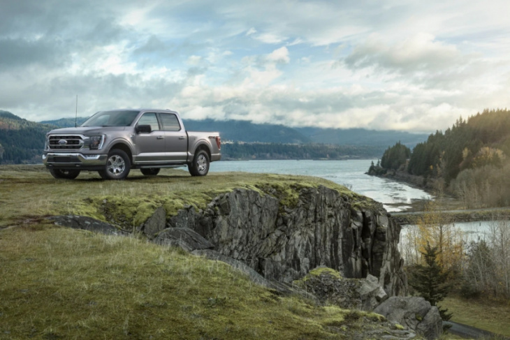 is the 2023 ford f-150 xlt worth an $8,000 premium?