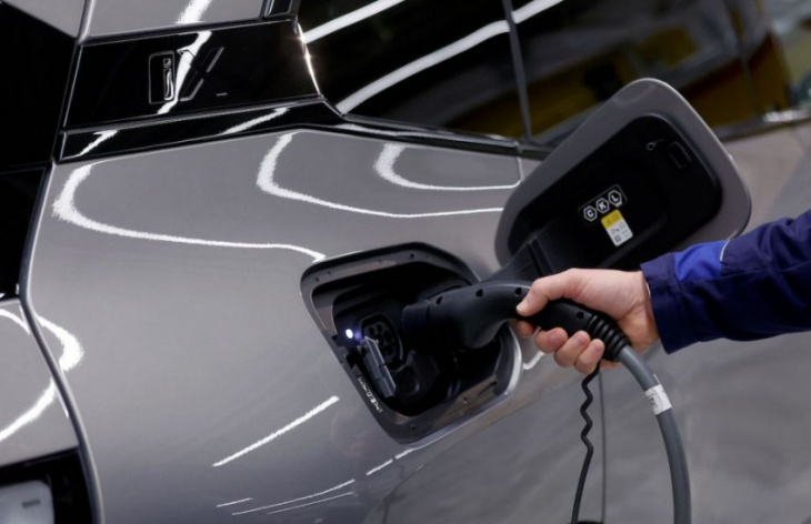 how to, how to find the best public ev chargers that’s right for your electric car