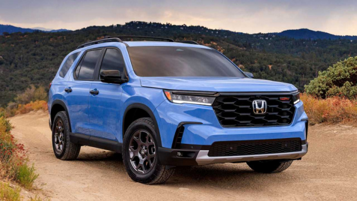 2023 honda pilot revealed with a rugged, lifted trailsport trim