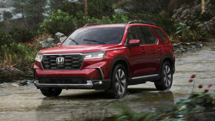 2023 honda pilot revealed with a rugged, lifted trailsport trim