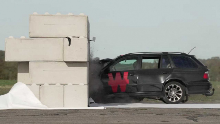 watch a bmw 5 series touring going 93 mph collide with a concrete wall